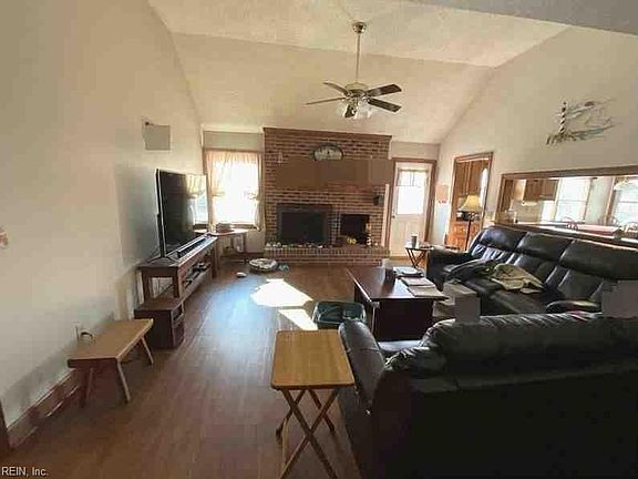 4th image of 674 Tulls Creek Rd