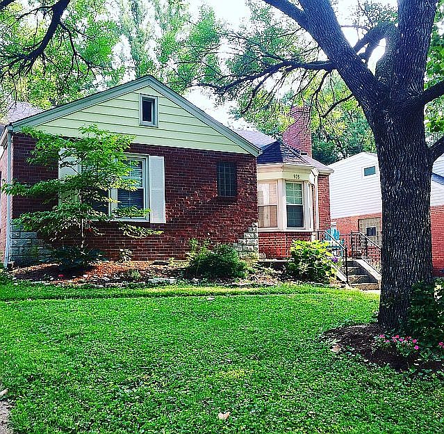 1st image of 975 Nancy Carol Ln