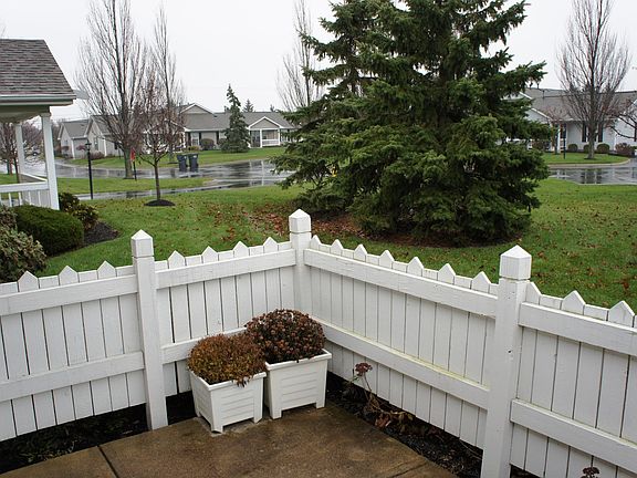 5th image of 8612 Victoria Meadow Ln SW