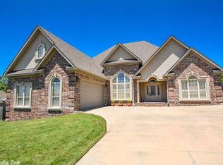1220 Nature Way Dr, Benton, AR 72019
