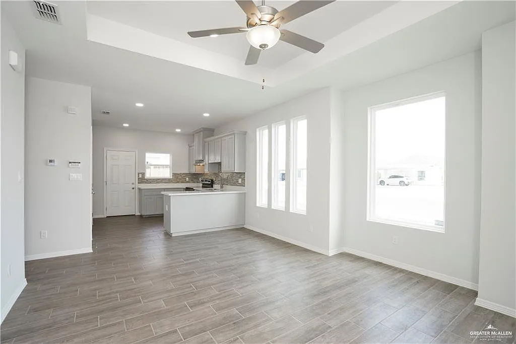 Building Photo - 5900 Puffin Ave #2
