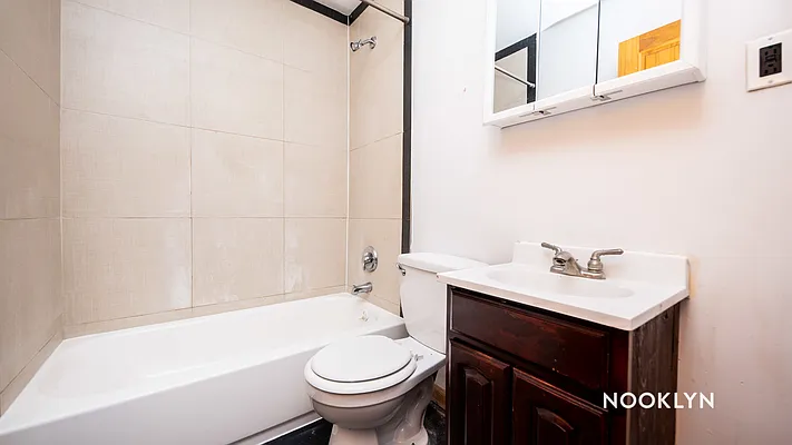 Rented by Nooklyn NYC LLC | media 32