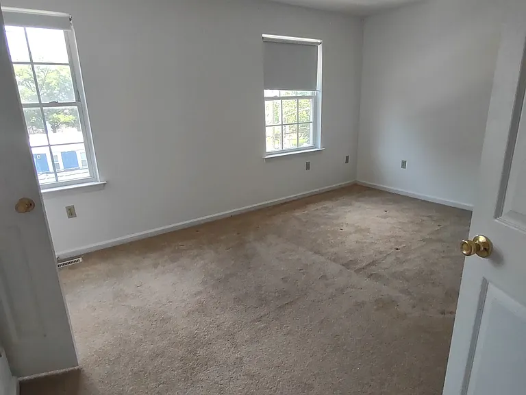 404 S Claymont St — Photo 10