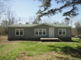 10210 Prescott Rd, Houston, MO 65483