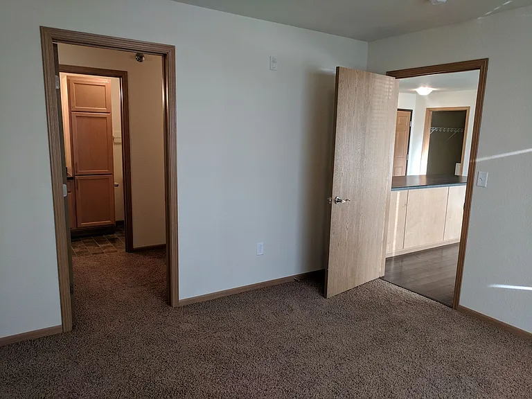 West Lake II Apartments — Photo 85