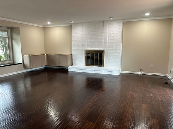 4th image of 28840 Nottoway Dr