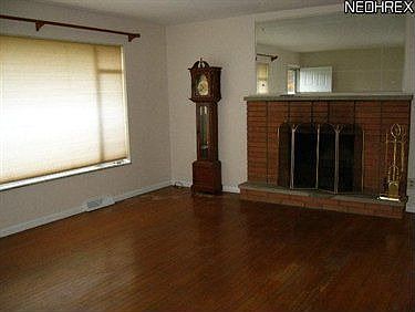 3rd image of 18202 Meadow Ln