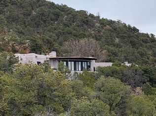 19 Ridge Rd, Santa Fe, NM 87505