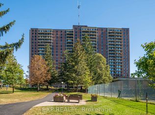 665 Bathgate Dr #404, Ottawa, ON K1K 3Y4