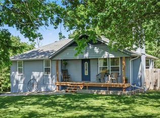 611 N Slim Beeman Rd, Lone Jack, MO 64070