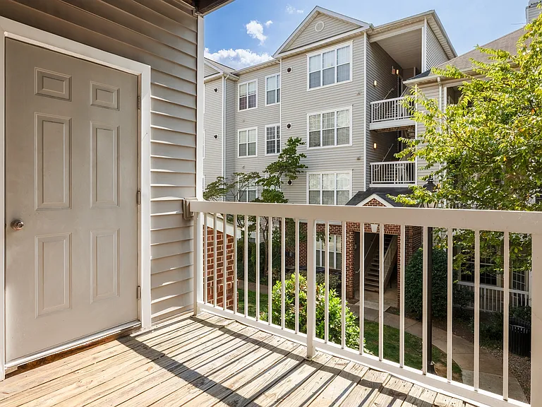 Cameron Court — Photo 21