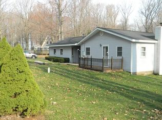 6954 W Cherry St, Ludington, MI 49431