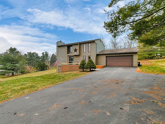 4th image of 7887 Ohio Northern Dr NW