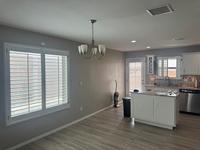 251 Wardour Castle Pl — Photo 9