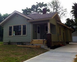1st image of 927 Bonnie Brae Ave