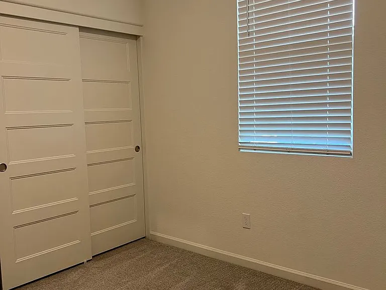 830 Valencia St — Photo 10