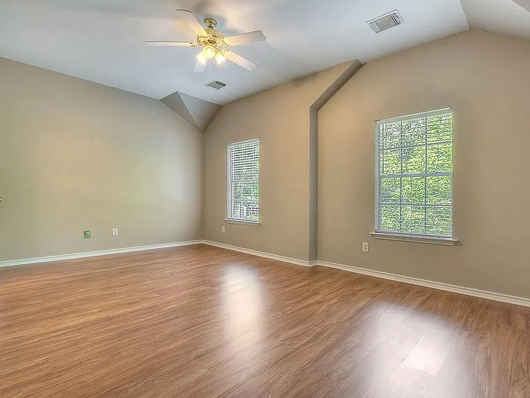 7 Newberry Trail Ct — Photo 21