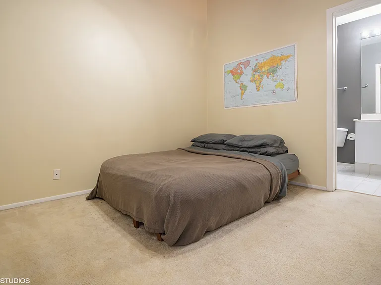 728 W Jackson Blvd #324 — Photo 6