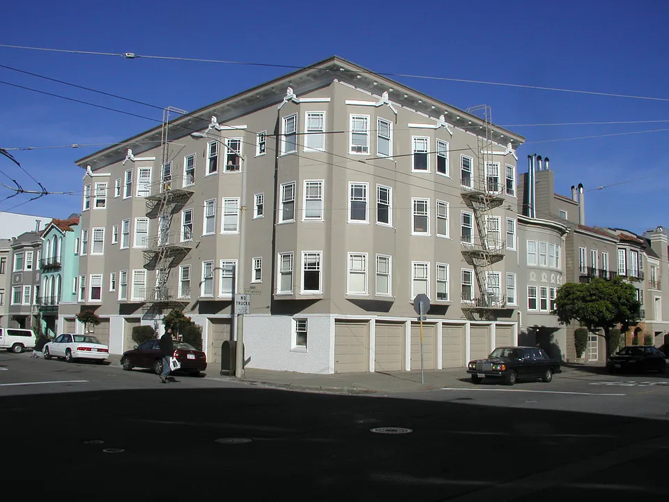 2300 Francisco St #303