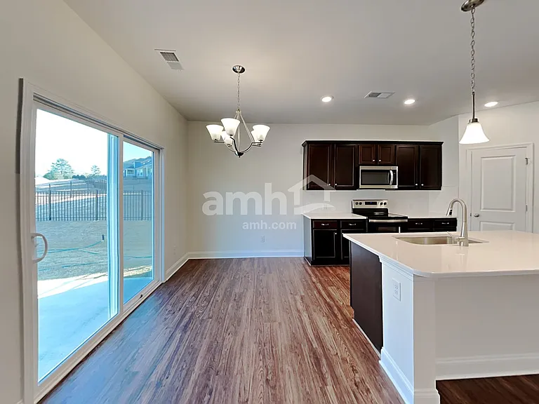 128 Keyser Dr — Photo 6