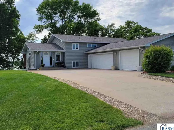 237 N Duck Lake Ave, Madison Lake, MN 56063