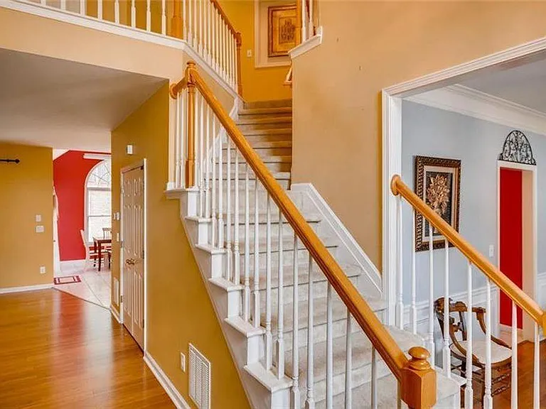2920 Ridge Oak Dr — Photo 2