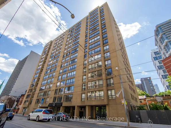 77 Carlton St #202, Toronto, ON M5B 2J7