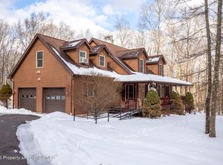 1007 Sierra Ct, Hawley, PA