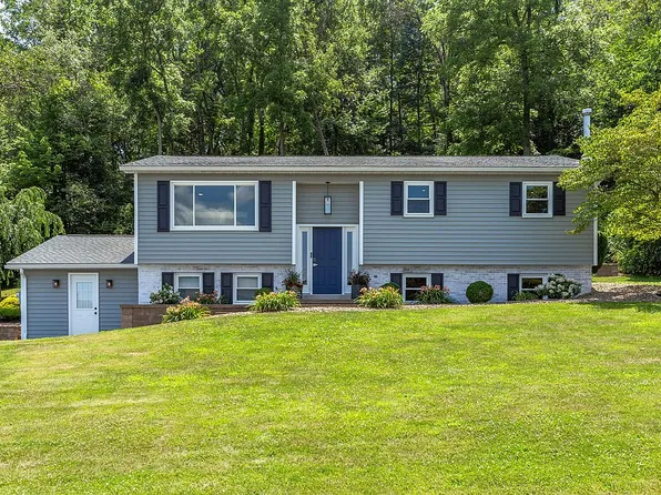215 Quarry Rd, Selinsgrove, PA 17870