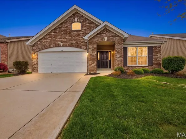 146 Boardwalk Gardens Dr, O'Fallon, MO 63368