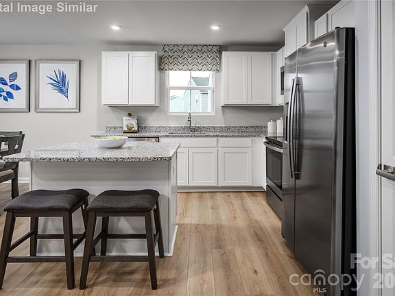 4th image of 11013 Rococo Ln