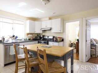 12 Kilby St #F2, Somerville, MA 02143