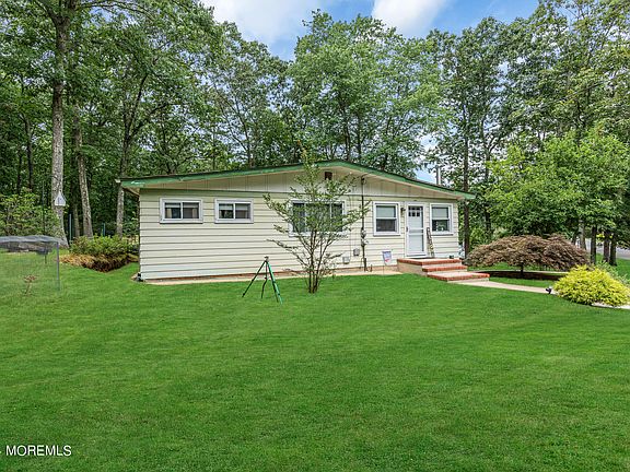 4th image of 166 Willow Drive