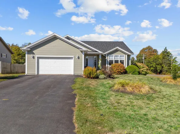 15 Picton Beete Cres, Stratford, PE C1B 0C1