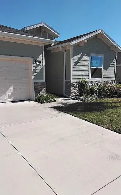 9241 SW 58th Cir — Photo 2