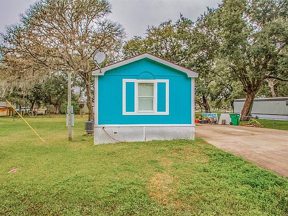 3rd image of 2745 Shady Creek Ln