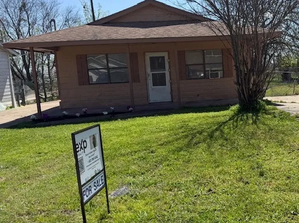 1605 E 10th Ave, Corsicana, TX 75110