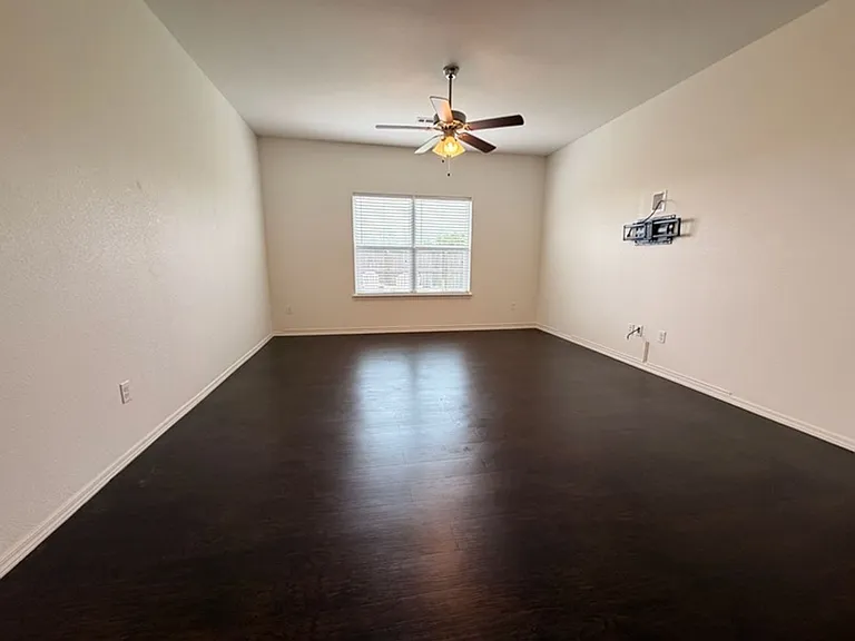691 Morningside Dr — Photo 12