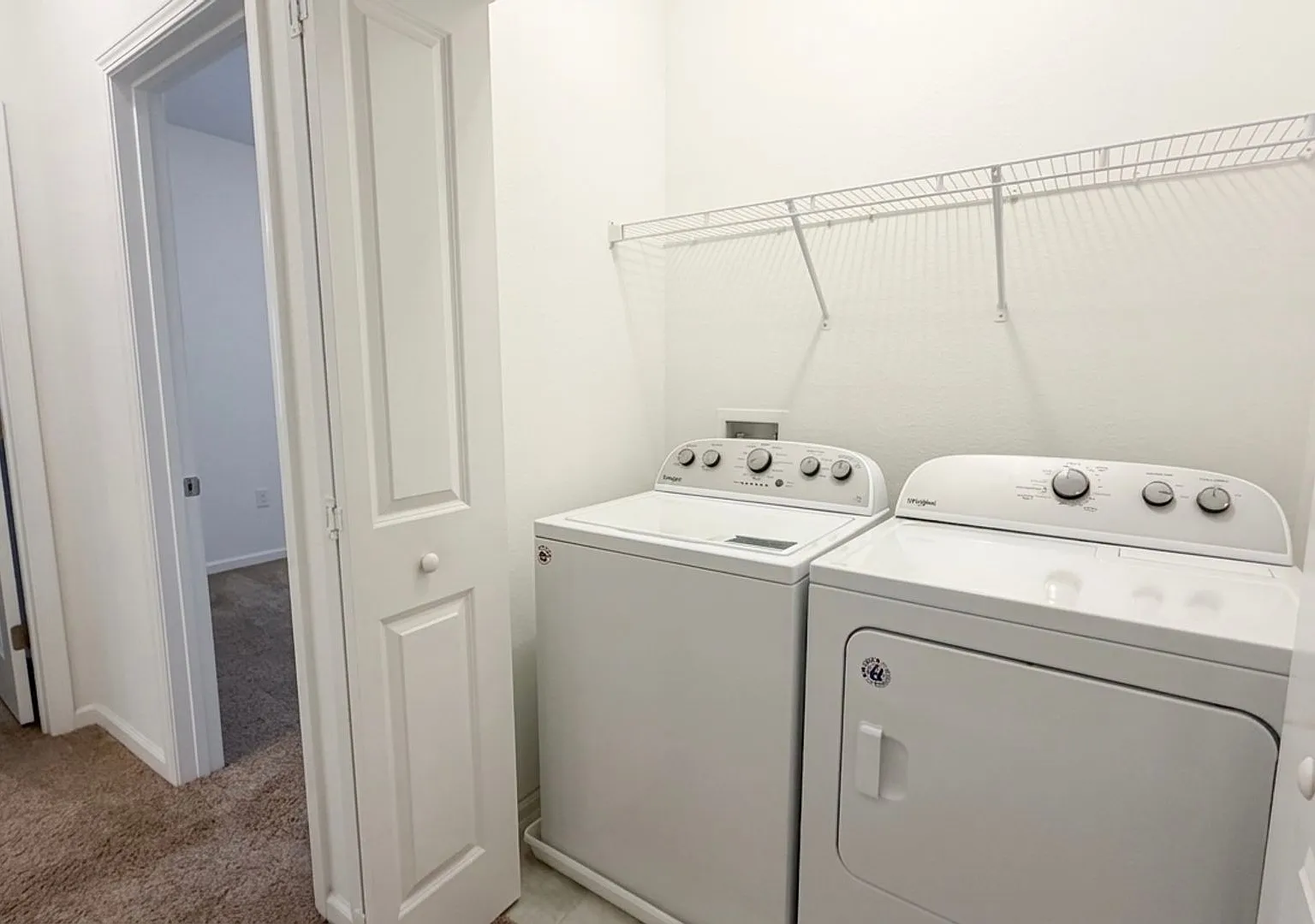 Luxury Townhome with Garage & Resort-Style Amenities in 32092 — Photo 4