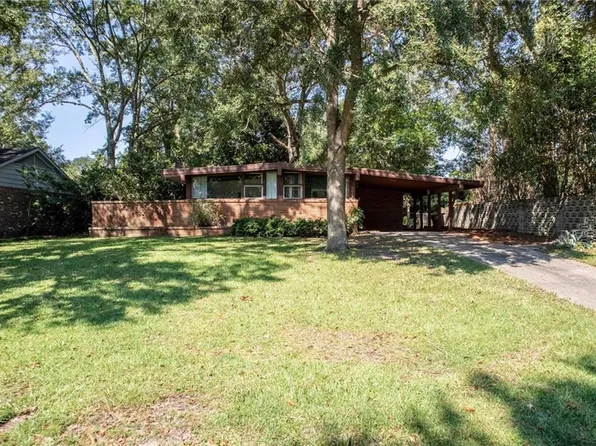 506 E Barksdale Dr, Mobile, AL 36606