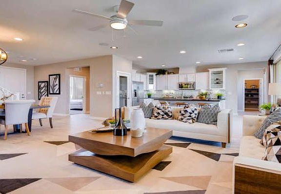 Woodside Homes - Dakota Plan - Model Home