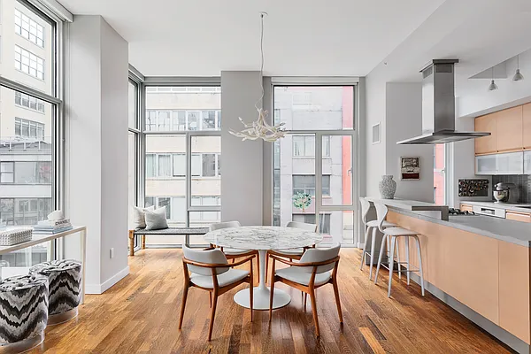 Sold by Compass | media 3