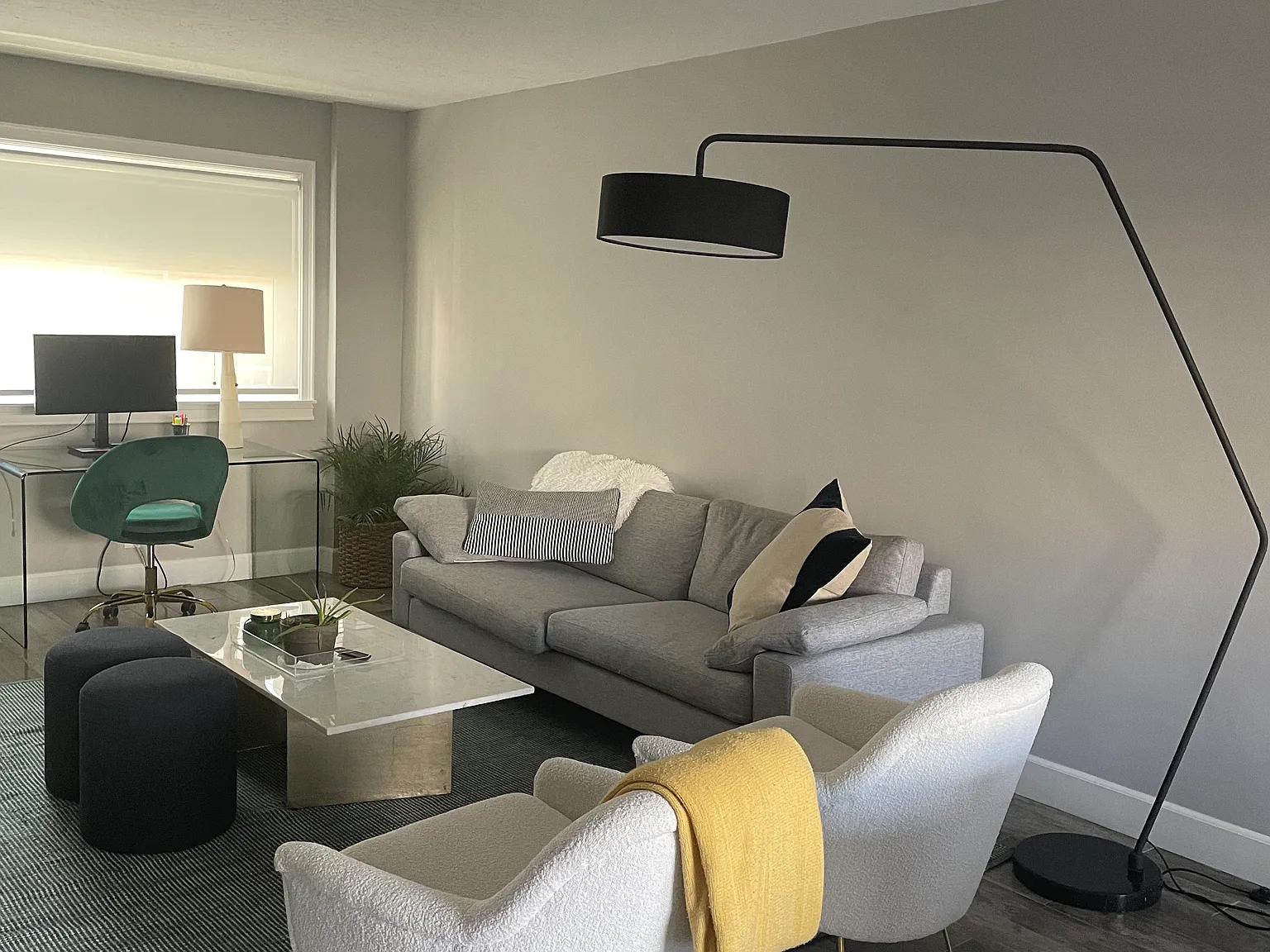2 bed, 1045 sqft, $4,500 — Photo 2