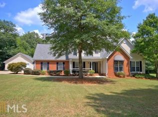 110 Mandy Ct, Fayetteville, GA 30215