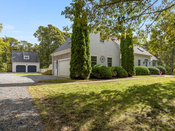 104 Highland Moors Drive, Brewster, MA 02631
