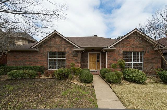 1st image of 421 Hunters Creek Dr