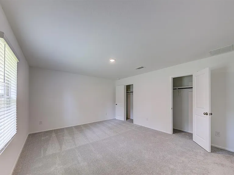 20930 Zuccala Dr — Photo 13