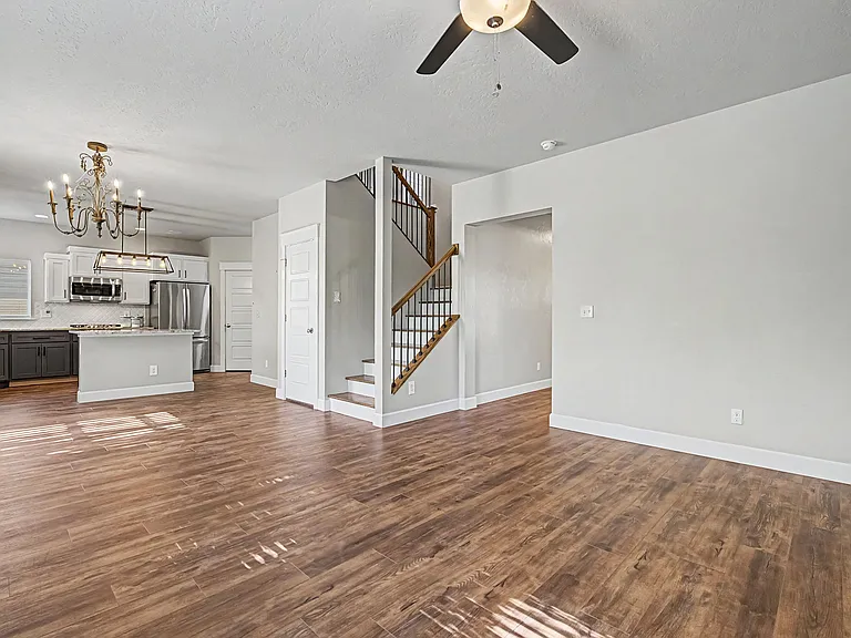 5140 N Elmstone Ave — Photo 10