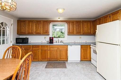 4th image of 105 Brentwood Cir