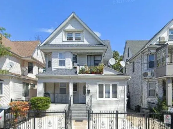 9135 117th Street, Richmond Hill, NY 11418